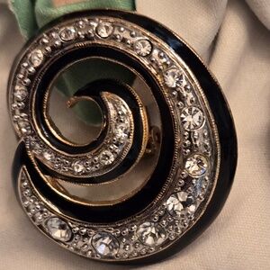 ✨ Large Crystal and Enamel Butler & Wilson-inspired clip-on earrings ✨